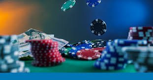 Ilustrasi permainan slot online dengan grafis menarik di platform kingdomtoto